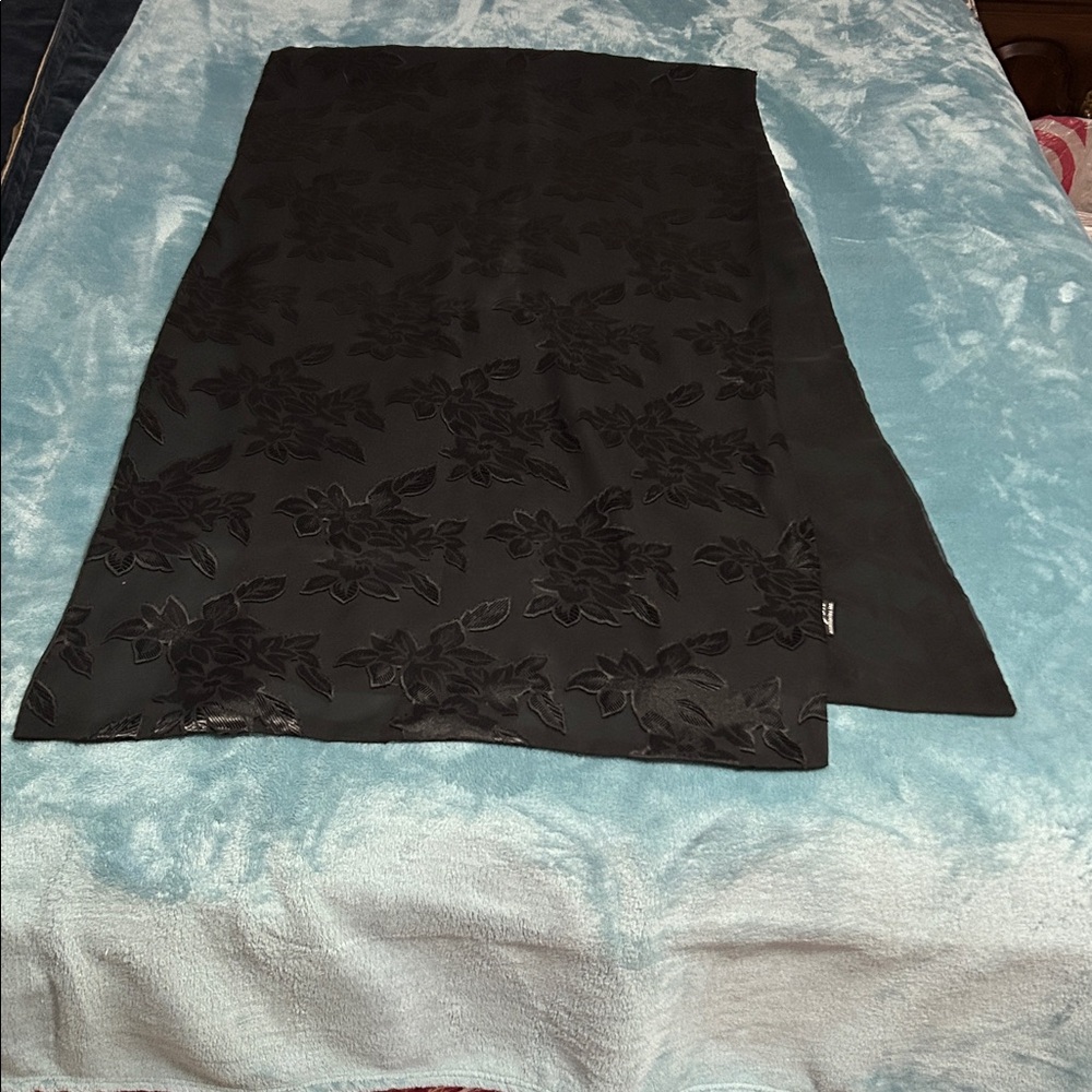 Cejon Elegant Black Floral Women's Scarf/Shawl